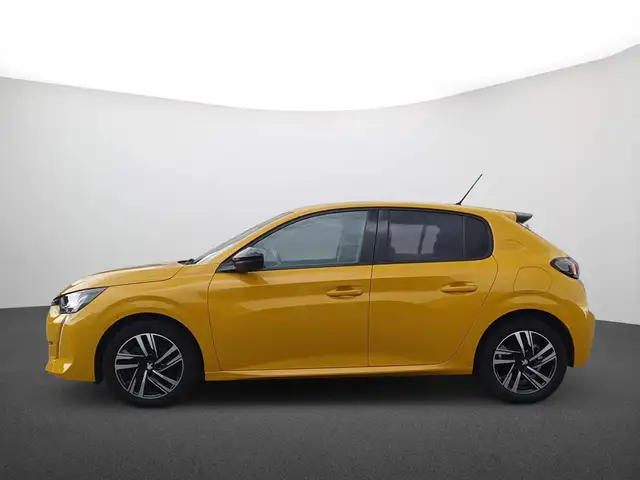 Peugeot 208 view 4