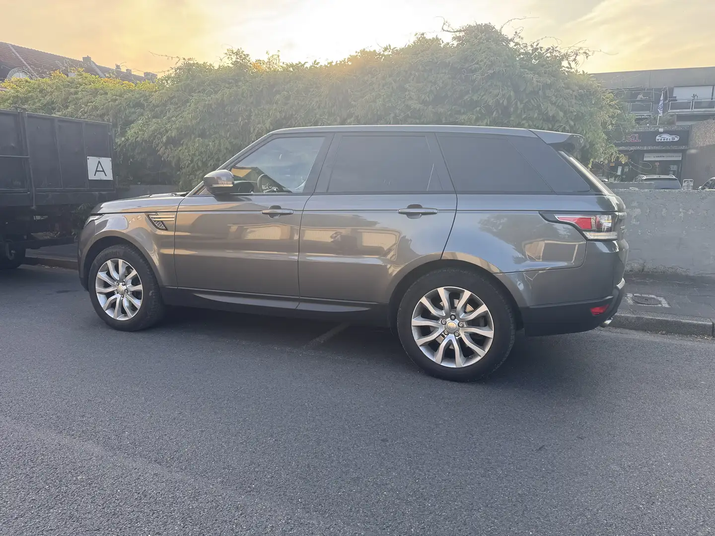Land Rover Range Rover Sport TDV6 HSE Reduziert bis samstag Grau - 2