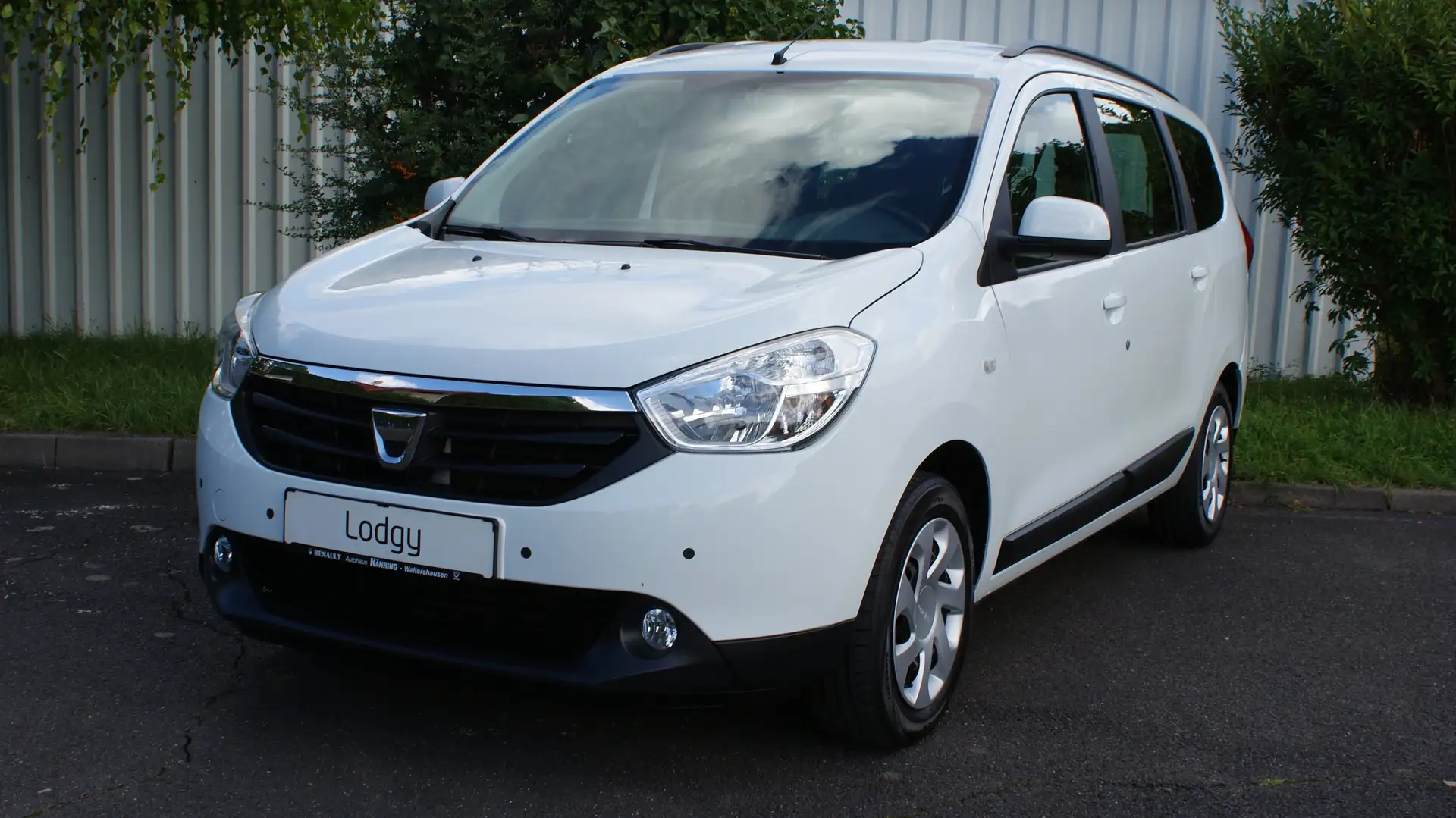 Dacia Lodgy Laureate 102 PS  7 Sitzer Navi Weiß - 2