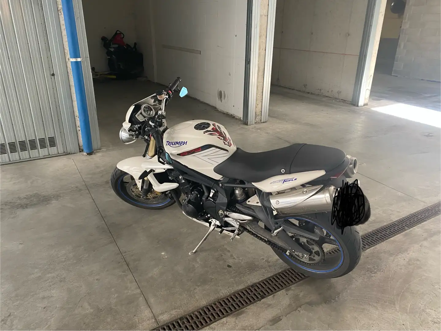 Triumph Street Triple 675 - 1