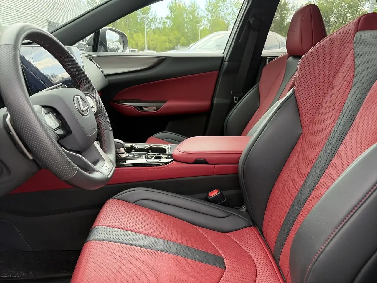 Lexus NX fotografie Lexus NX