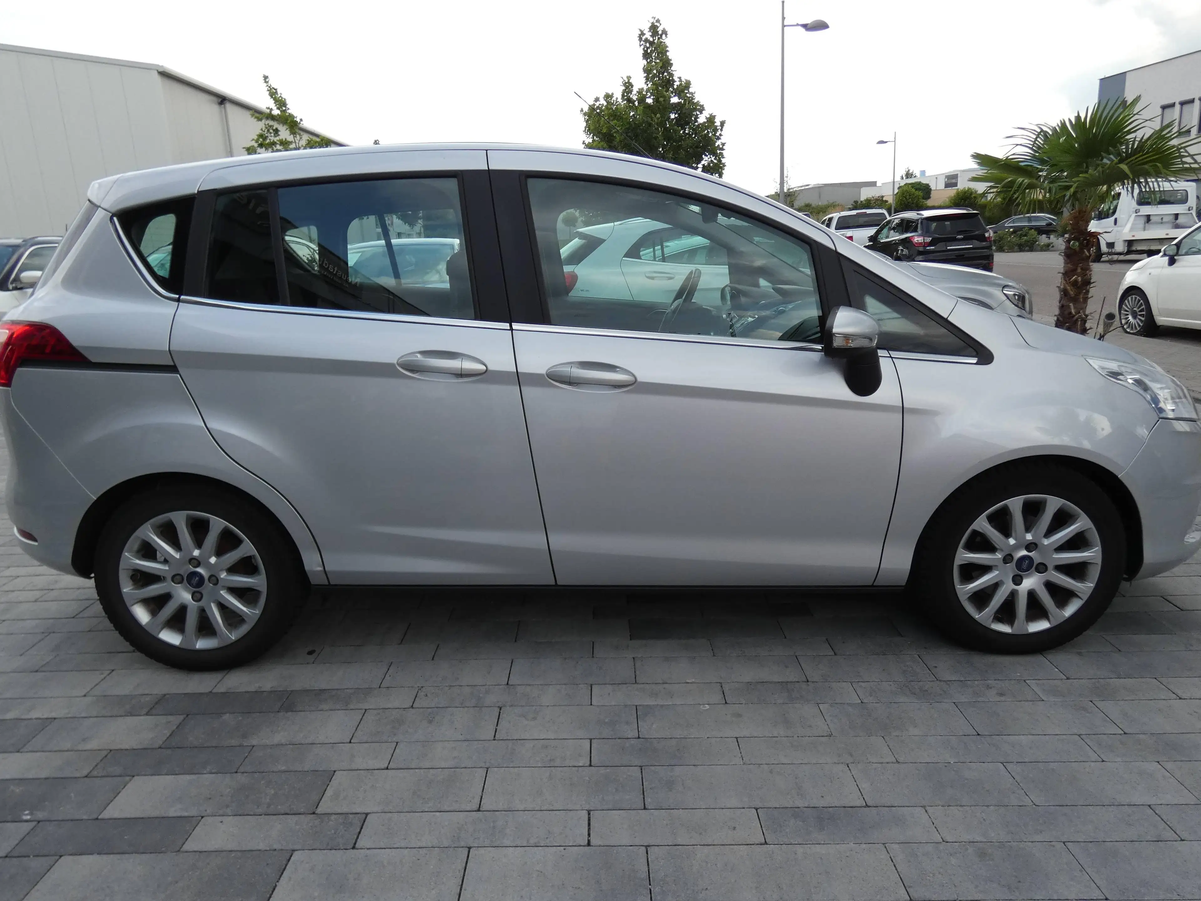 Ford B-Max Titanium — photo 5