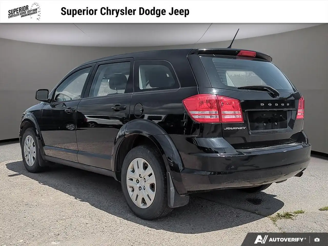 Dodge Journey снимка Dodge Journey