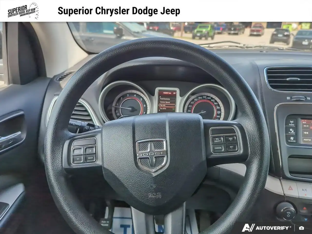 Dodge Journey снимка Dodge Journey