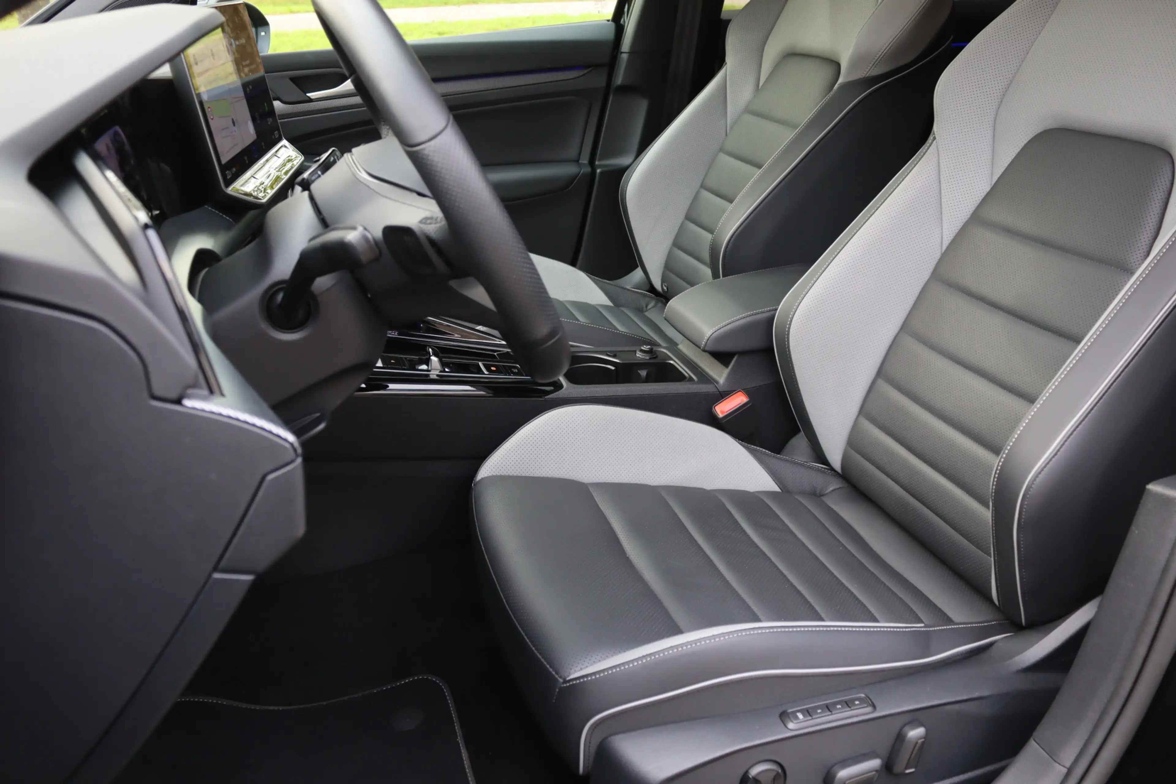 Volkswagen Golf GTE 1.5 eHybrid 272pk Pano/Leder/IQ.Light/360/Headup/D — photo 12