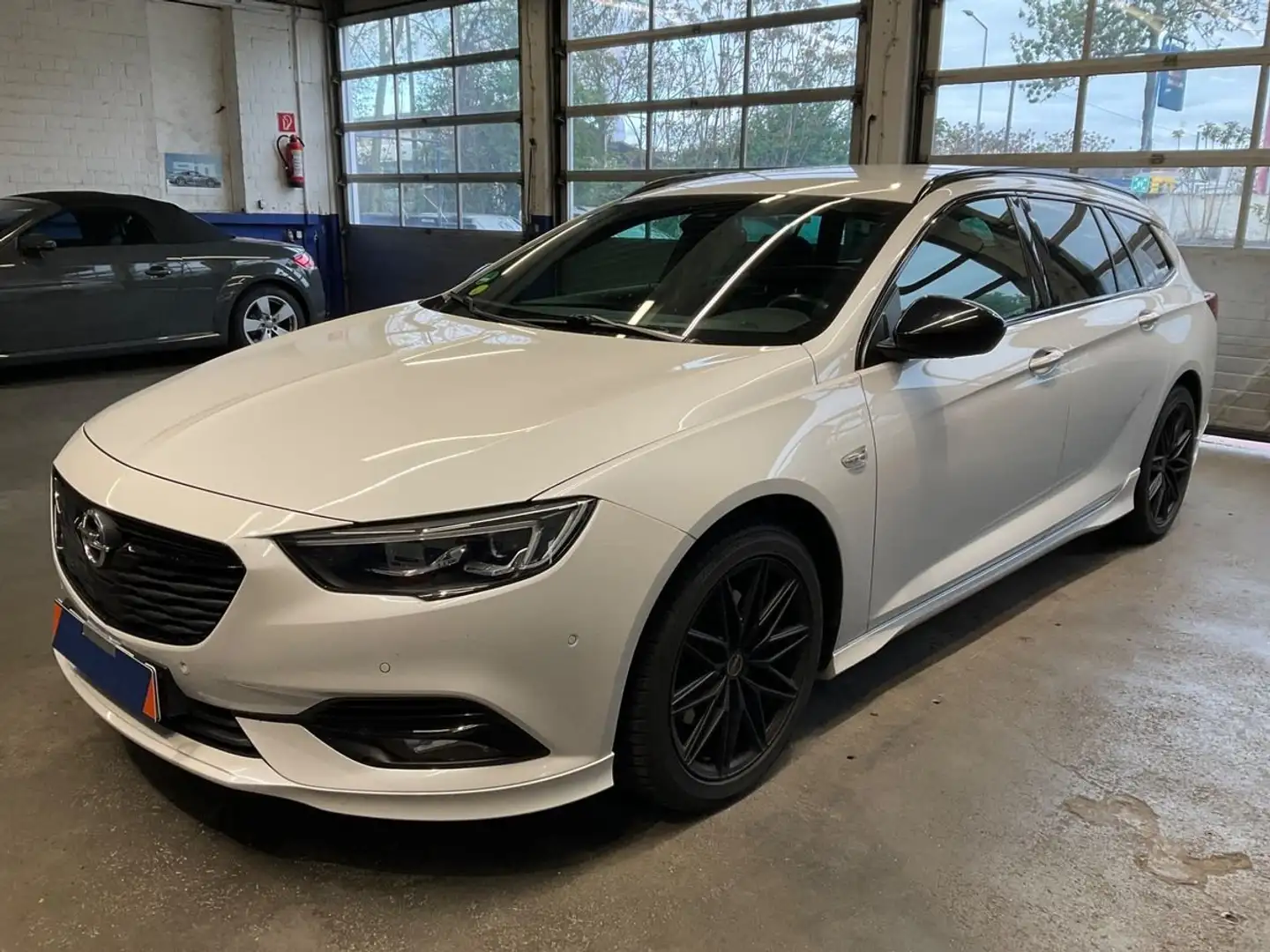 Opel Insignia Insignia Sports Tourer 2.0 BiTurbo Diesel 4x4 AutU Blanc - 2