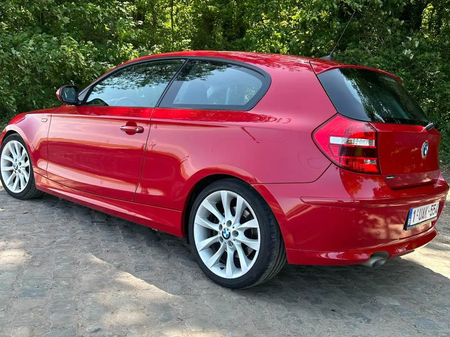 BMW 118 118 dA Rouge - 2