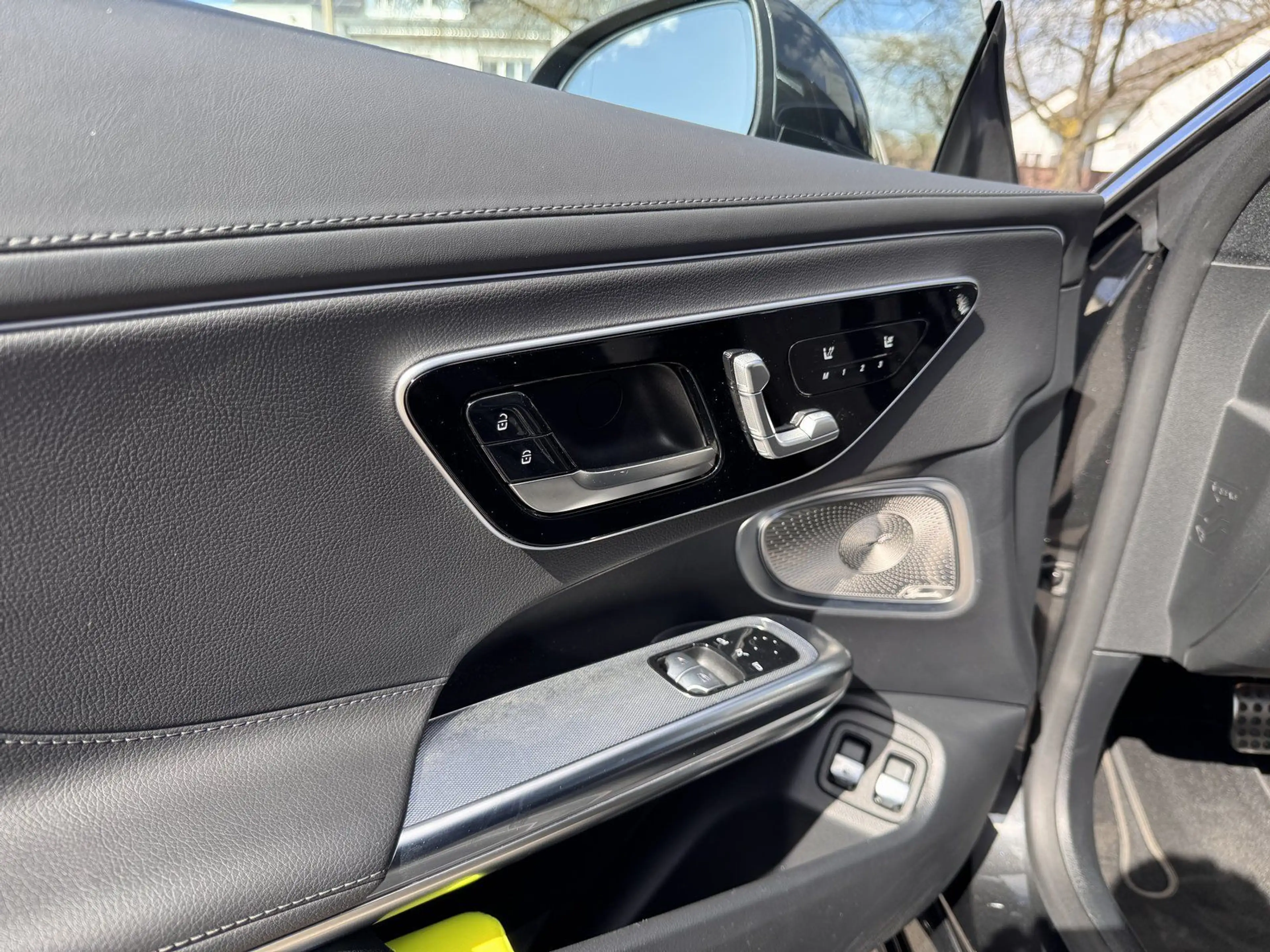 Mercedes-Benz CLE 300 e*AMG-Line Premium*AHK*Pano*Burm*Distr* — photo 7