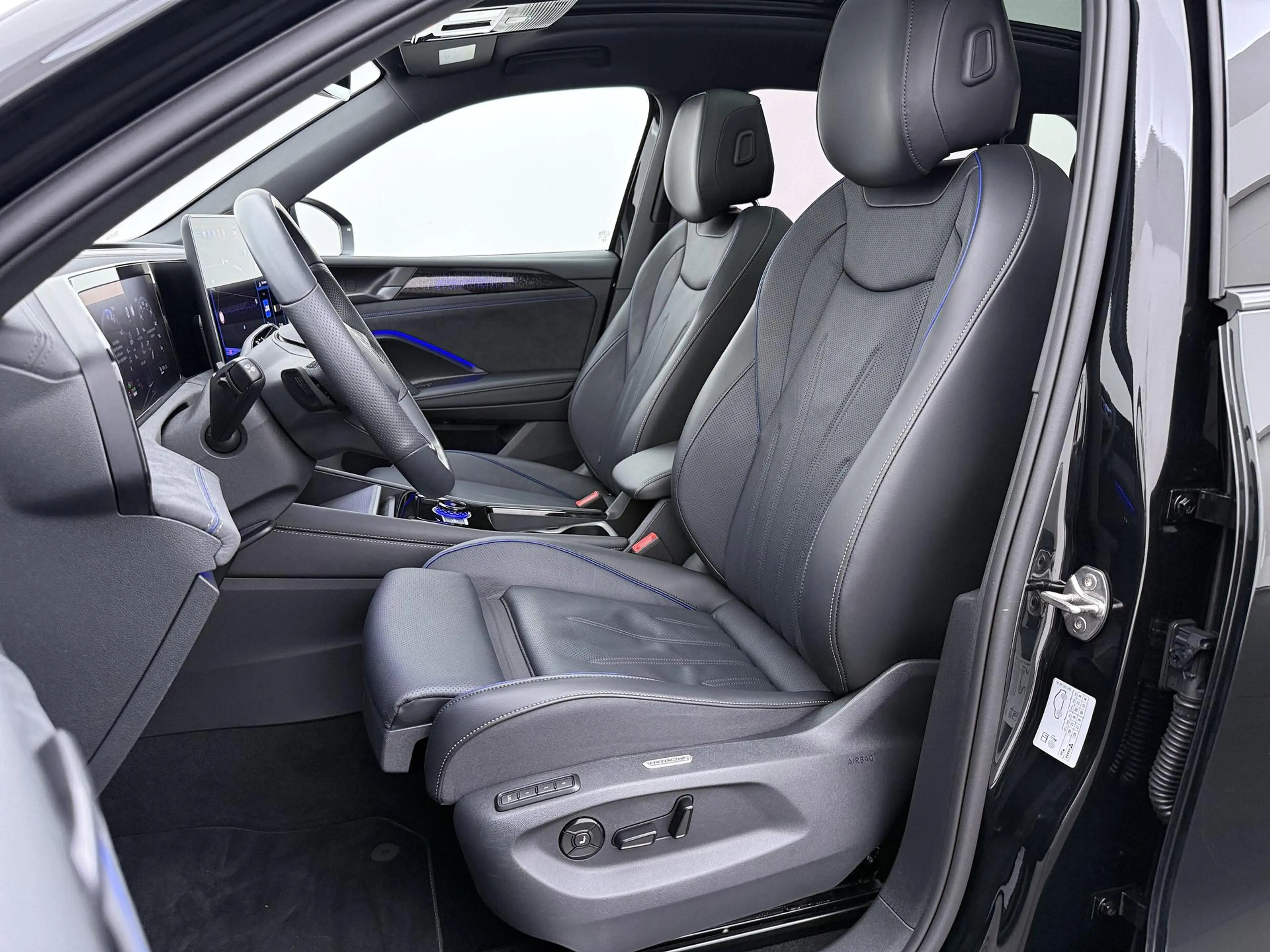 Volkswagen Tiguan 1.5 eHybrid 272PK R-Line | Pano dak | Leder | Stoe — photo 4