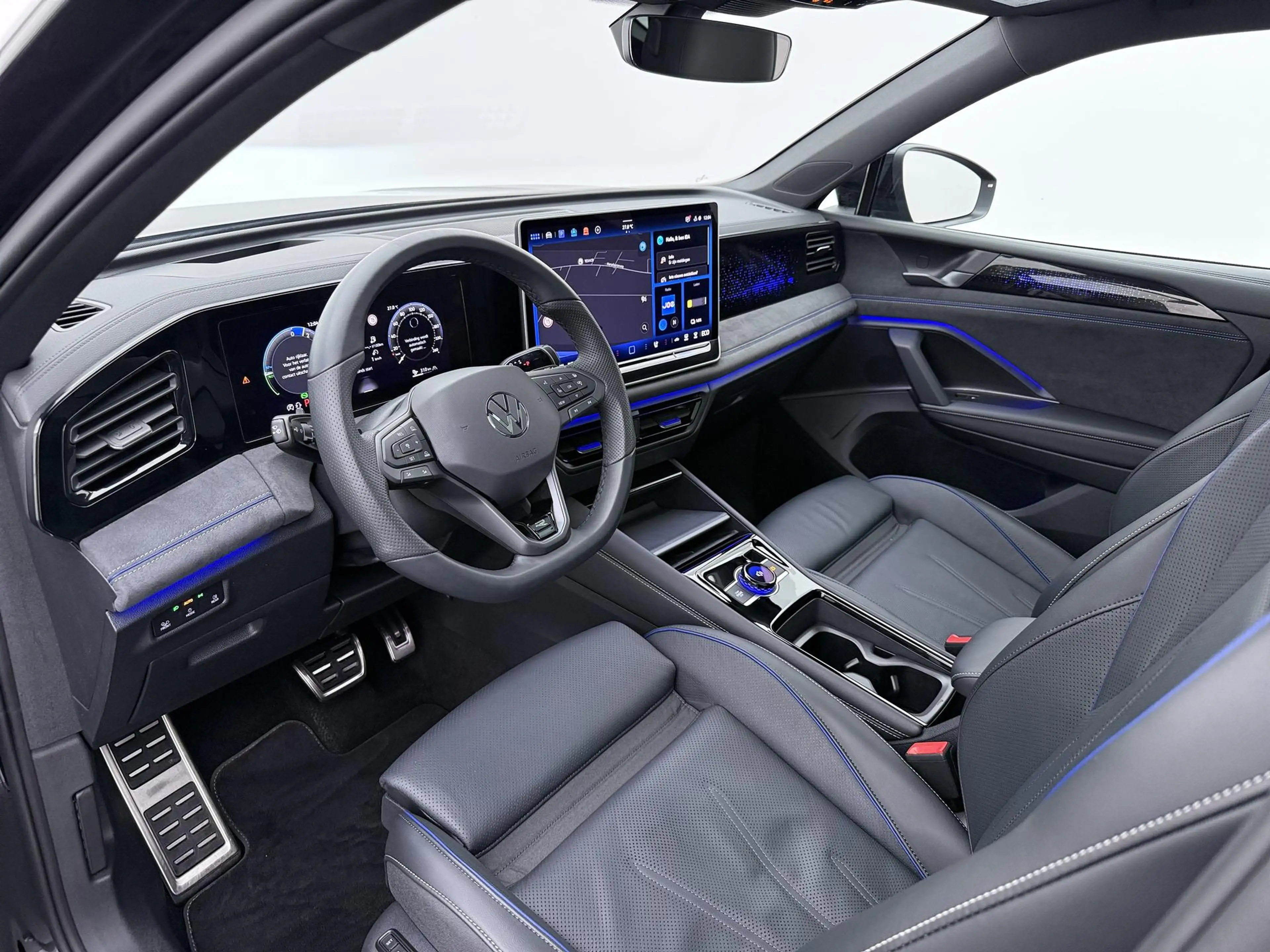 Volkswagen Tiguan 1.5 eHybrid 272PK R-Line | Pano dak | Leder | Stoe — photo 3