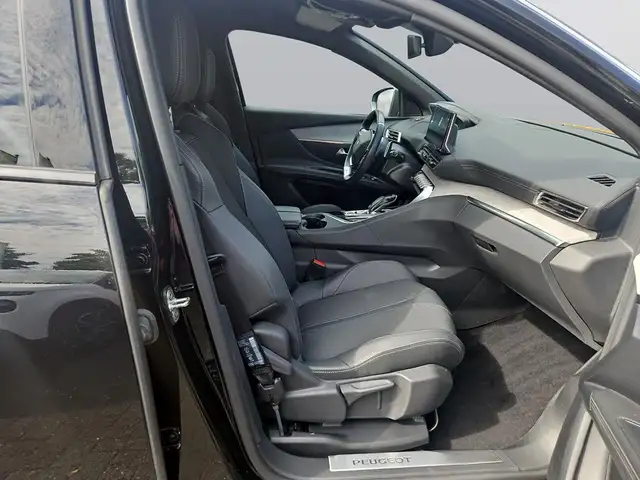 Peugeot 3008 view 13