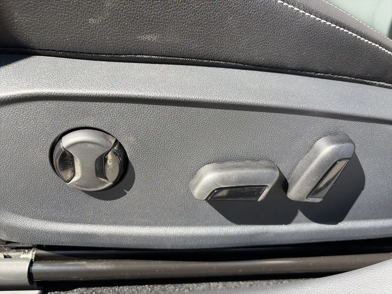 Volkswagen Jetta снимка Volkswagen Jetta
