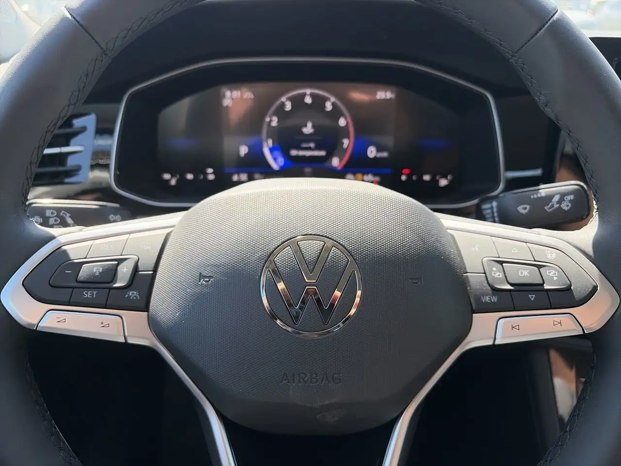 Volkswagen Jetta снимка Volkswagen Jetta