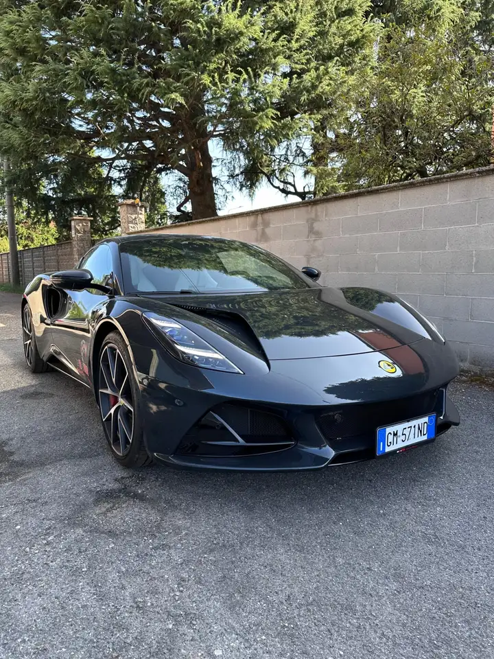 Lotus Emira 2023