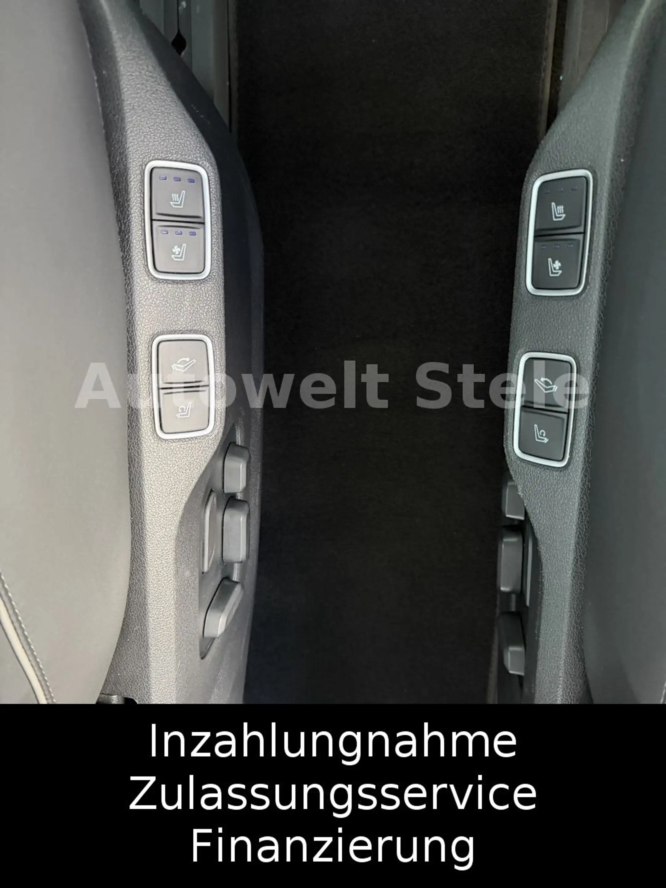 Hyundai STARIA Signature 4WD Navi AHK Leder Pano Voll — photo 13