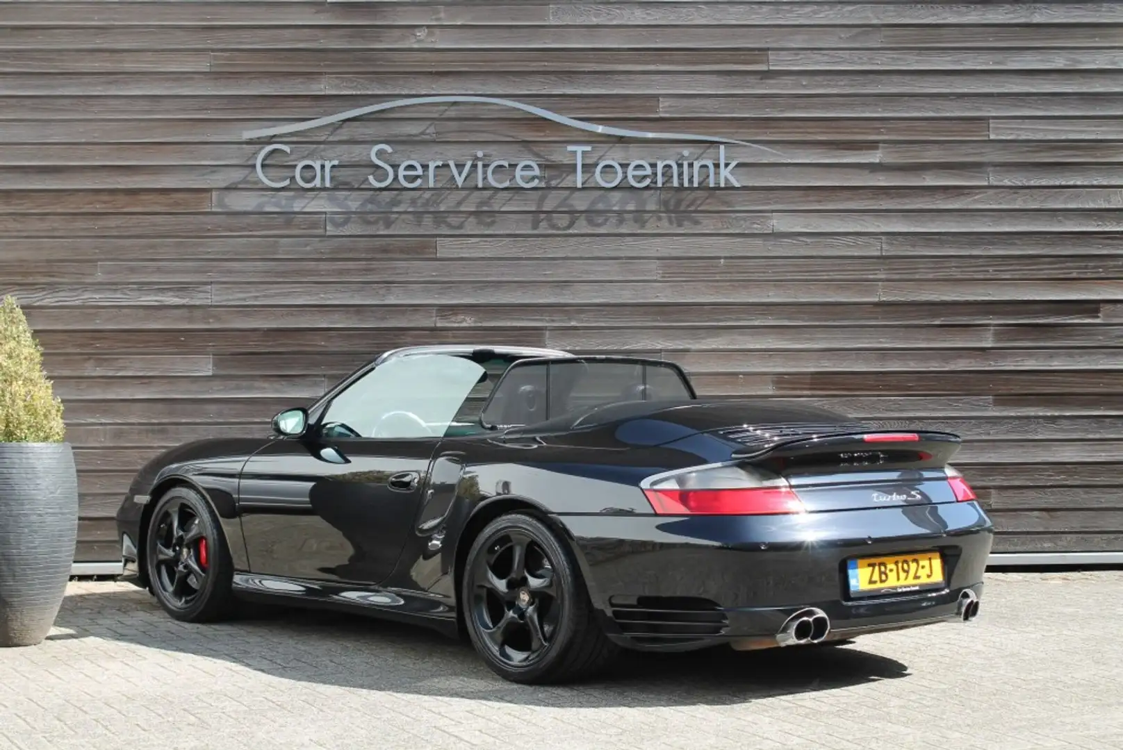 Porsche 996 996 3.6 Turbo Cabrio 420 PK Mezger motor, Hardtop, Schwarz - 2