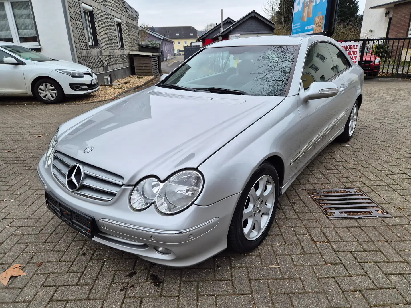 Mercedes-Benz CLK 270 CLK 270 CDI (209.316) Tüv Neu Gri - 2