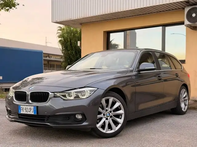 BMW 320 Serie 3 F31 2017 Touring 320d Touring Msport auto