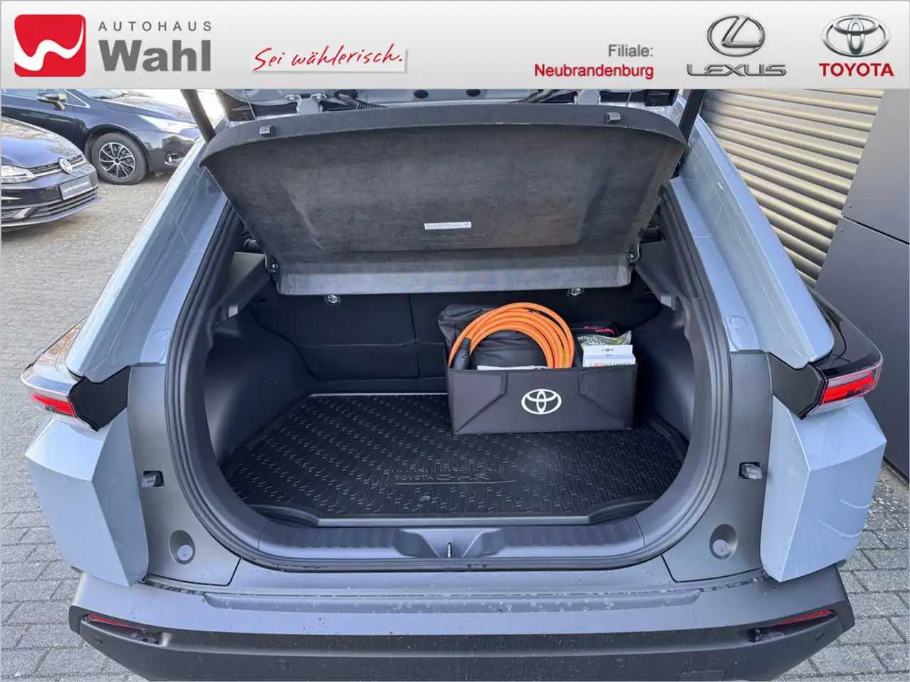 Toyota C-HR+ 165 kW Teamplayer 7