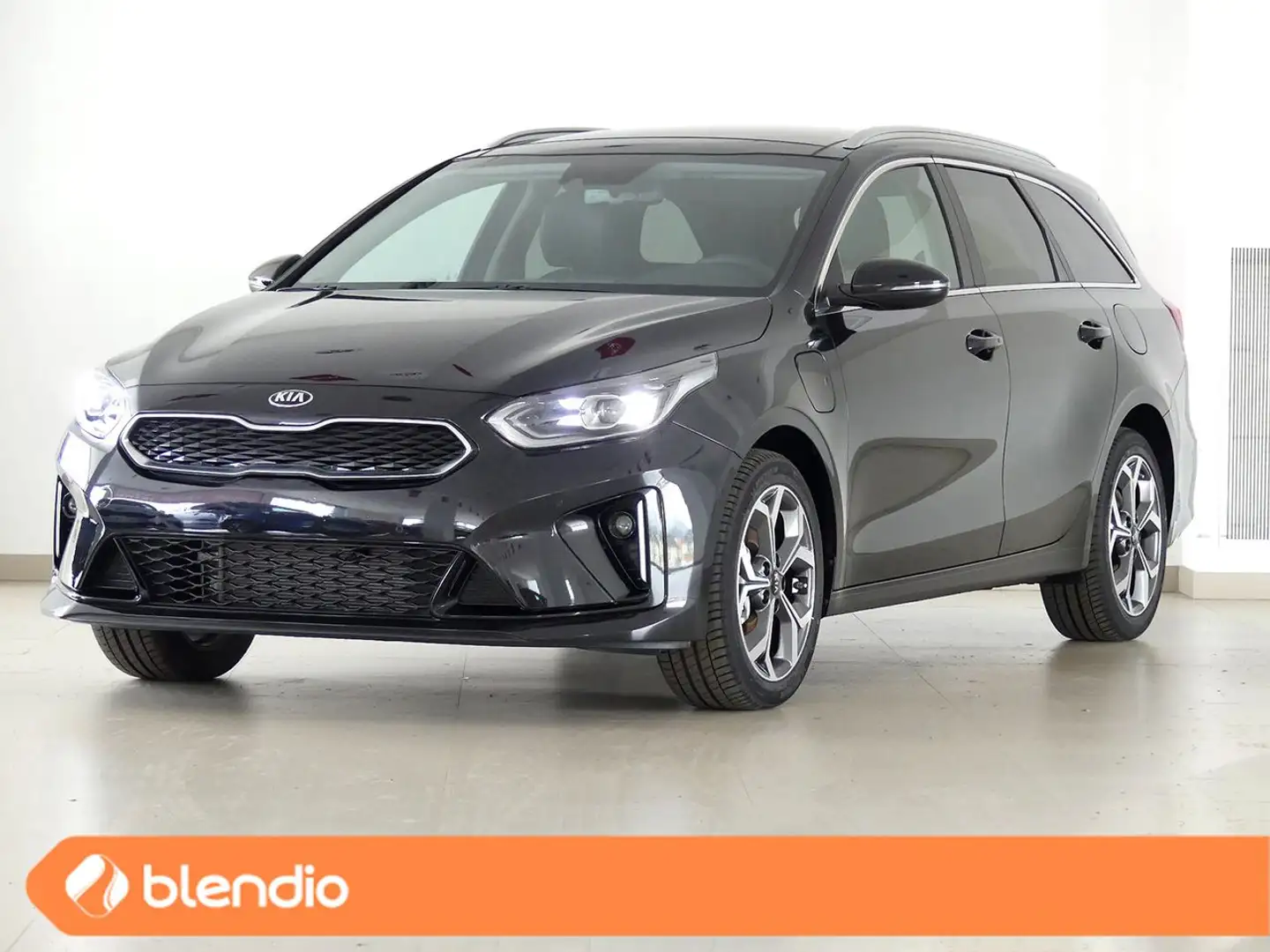 Kia 1.6 GDI PHEV EMOTION TOURER 141 5P Чорний - 1