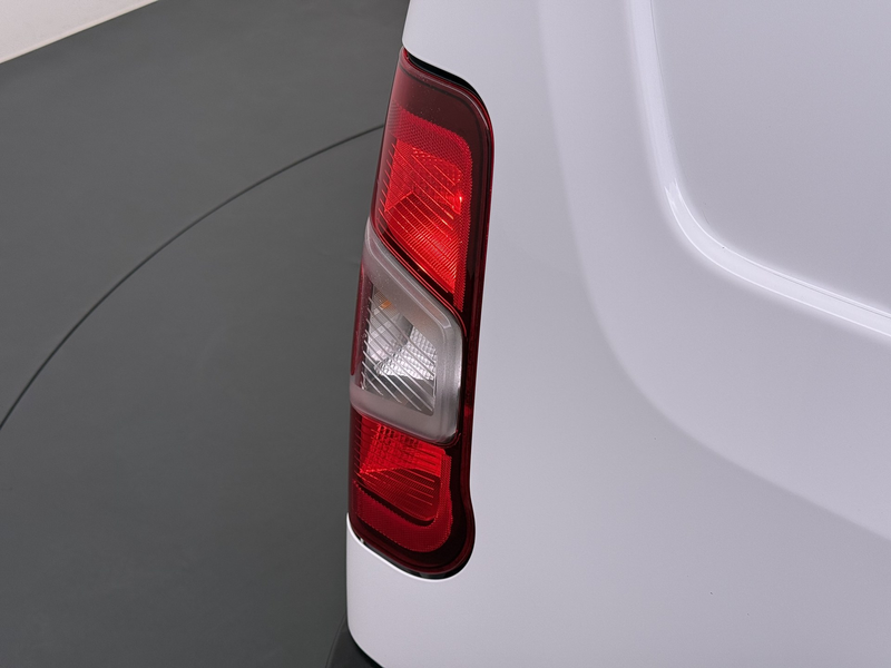 Peugeot Partner 1.2 PureTech 111PK Premium BENZINE Navi, Cruise C. — photo 6