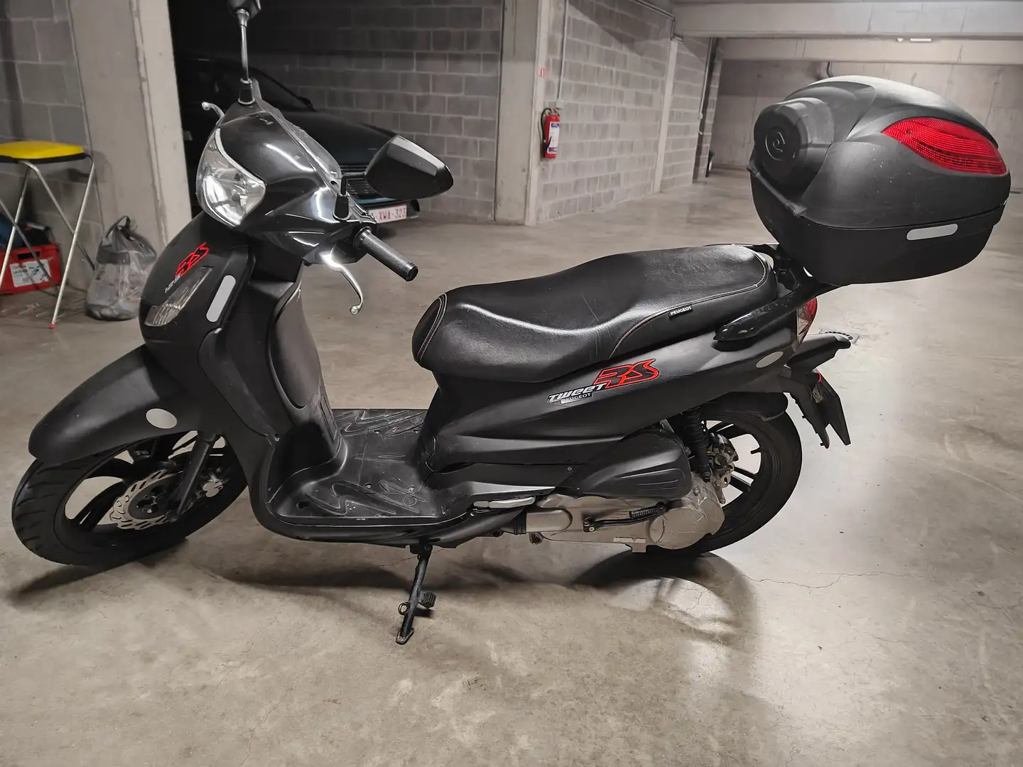 Peugeot Tweet RS Zwart - 1