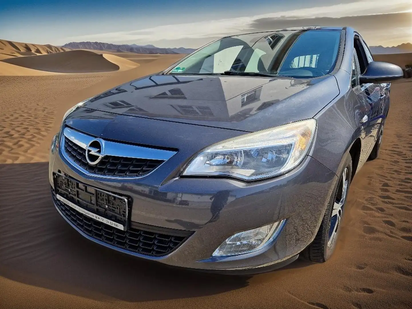 Opel Astra Edition Grau - 1