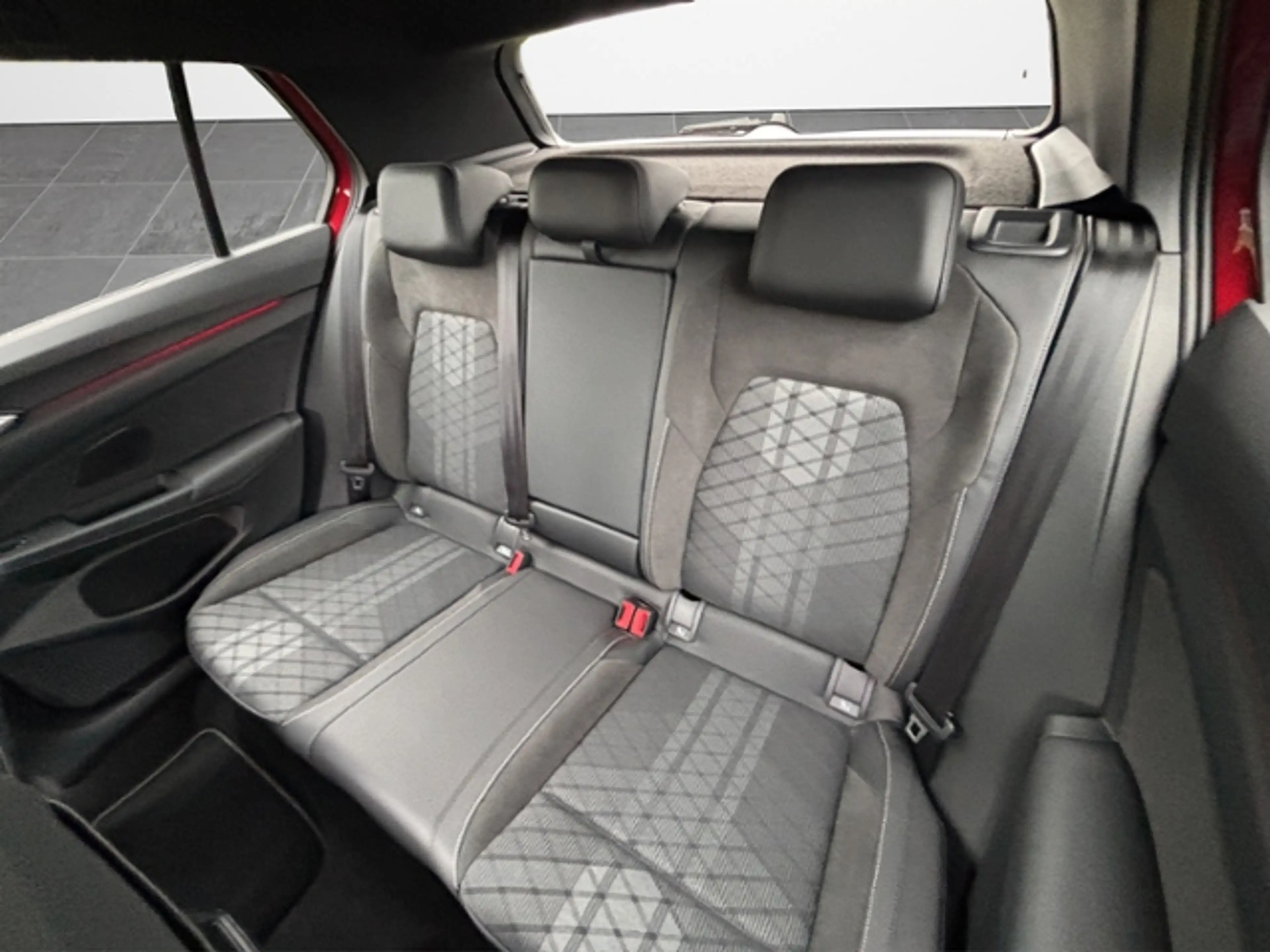 Volkswagen Golf R -Line Black Style HK Sound 1,5 l eTSI OPF 110 kW — photo 13