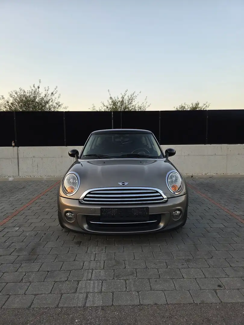 MINI Cooper 1,6 benzin 122PS Grau - 2