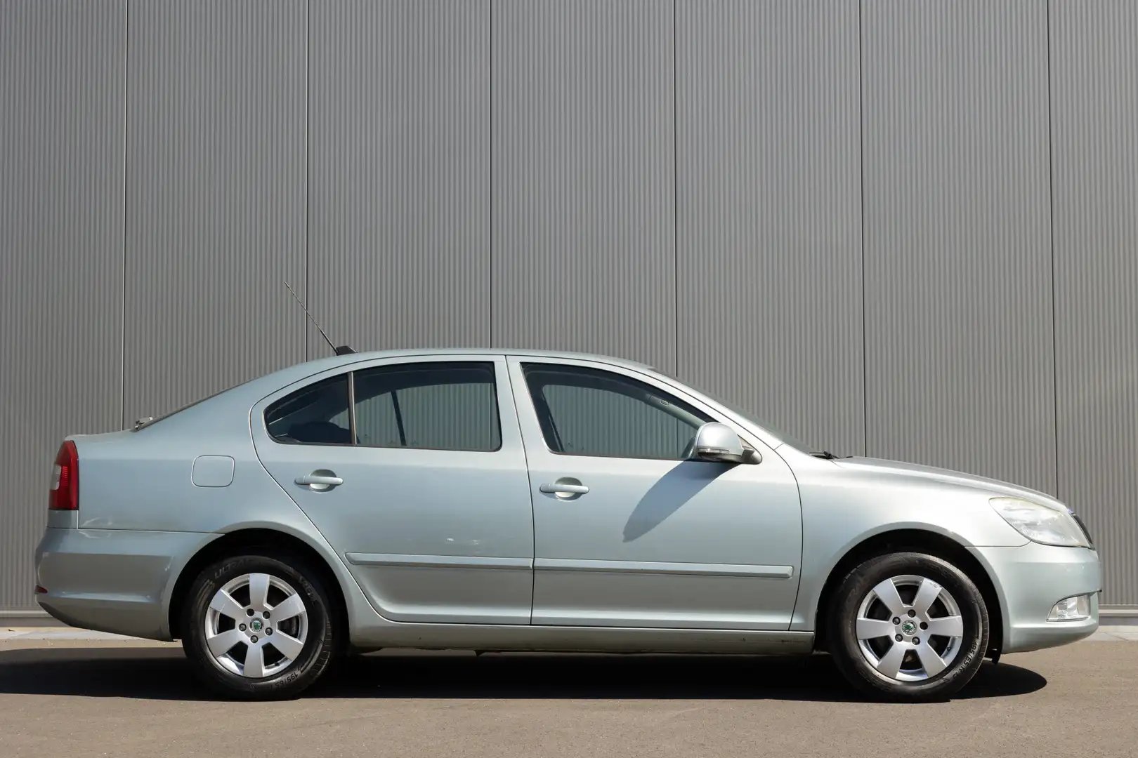 Skoda Octavia 1.4 TSI Elegance NL-AUTO LMV ST.VERW. CRUISE TREKH Groen - 2