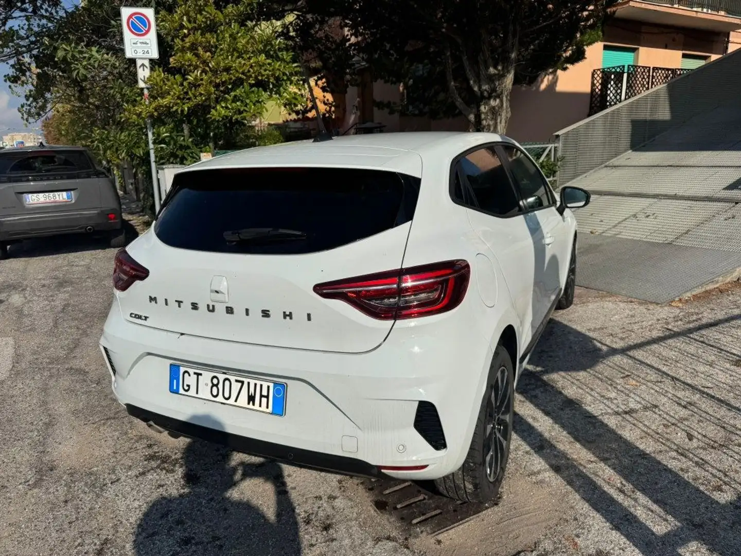 Mitsubishi Colt PROMO FINANZIAMENTO 1.0L 90 CV Invite Bianco - 2