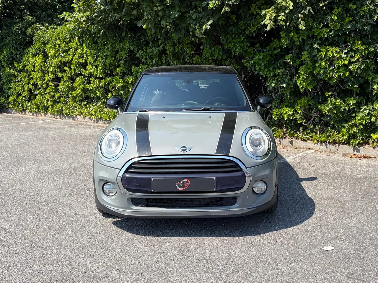 MINI Cooper Citadine 5 portes — photo 9 sur 22