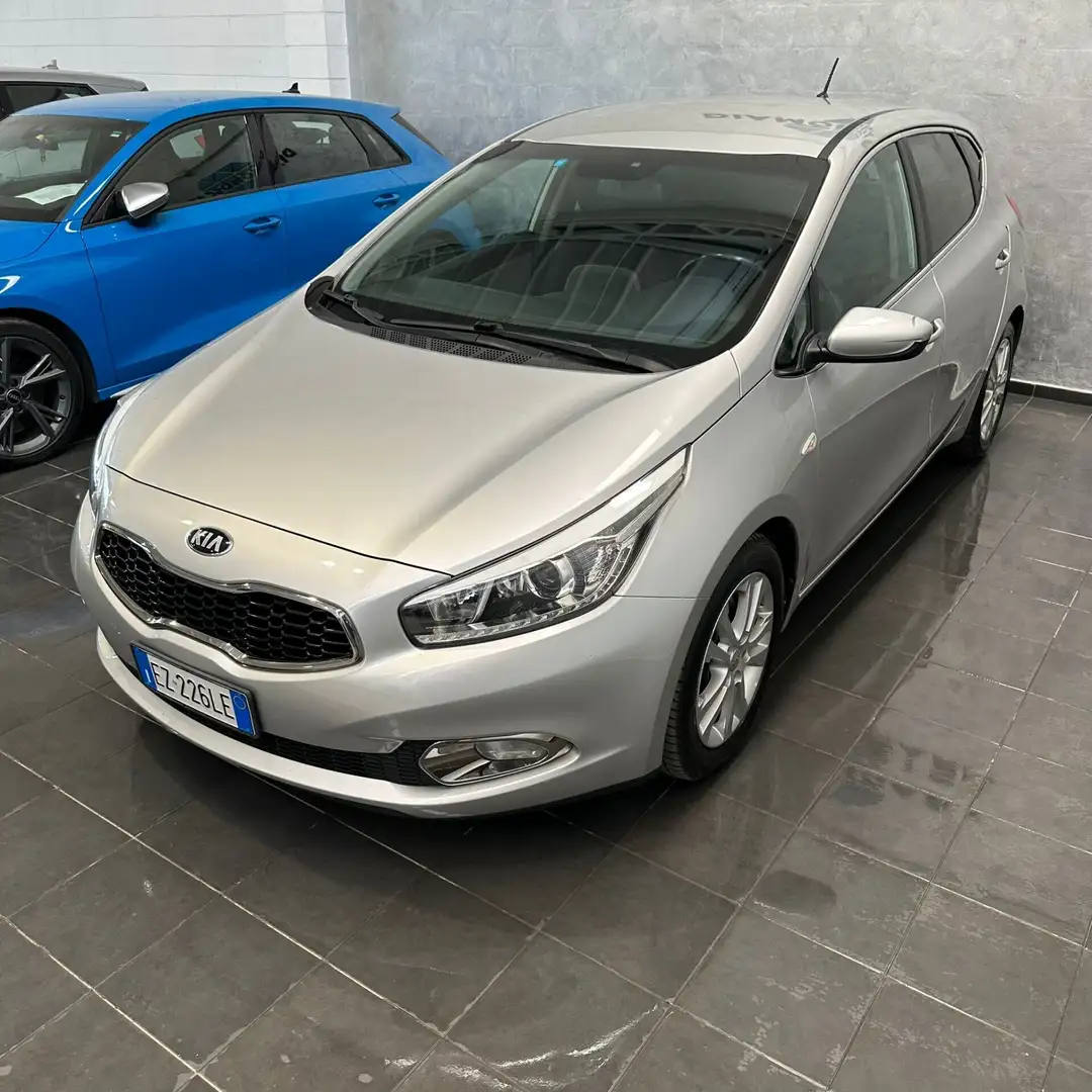 Kia Ceed / cee'd cee'd 1.6 CRDi 110 CV 5 porte Active Grigio - 2