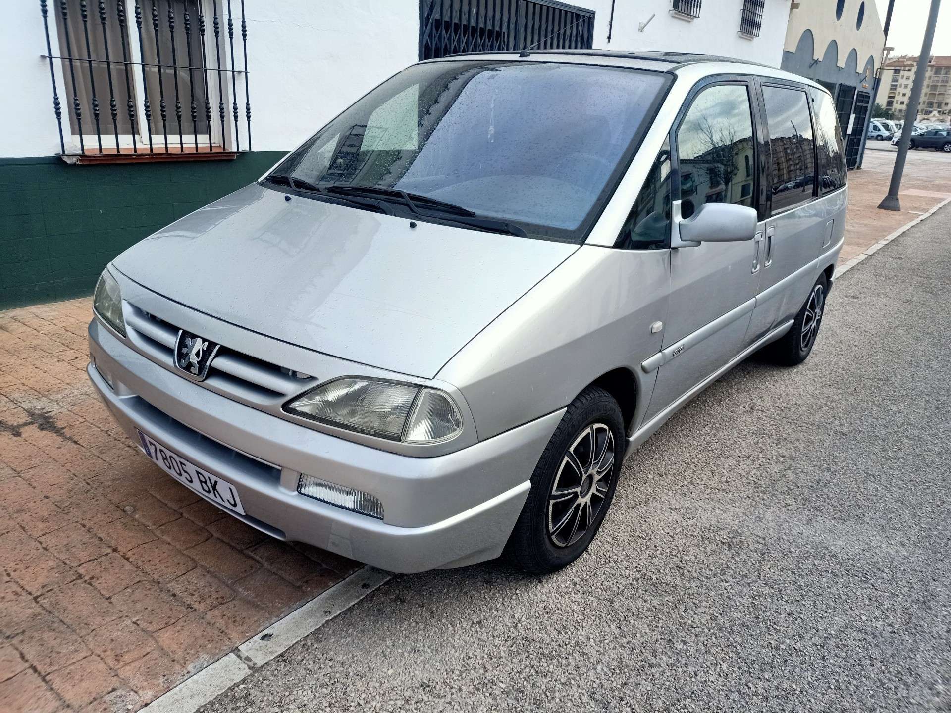 Peugeot 806 ST - foto 1