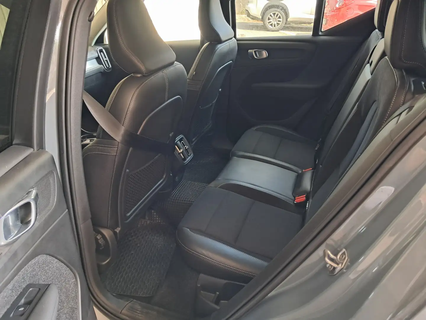 Volvo XC40 XC40 2.0 d3 Business Plus awd geartronic my20 Mavi - 1