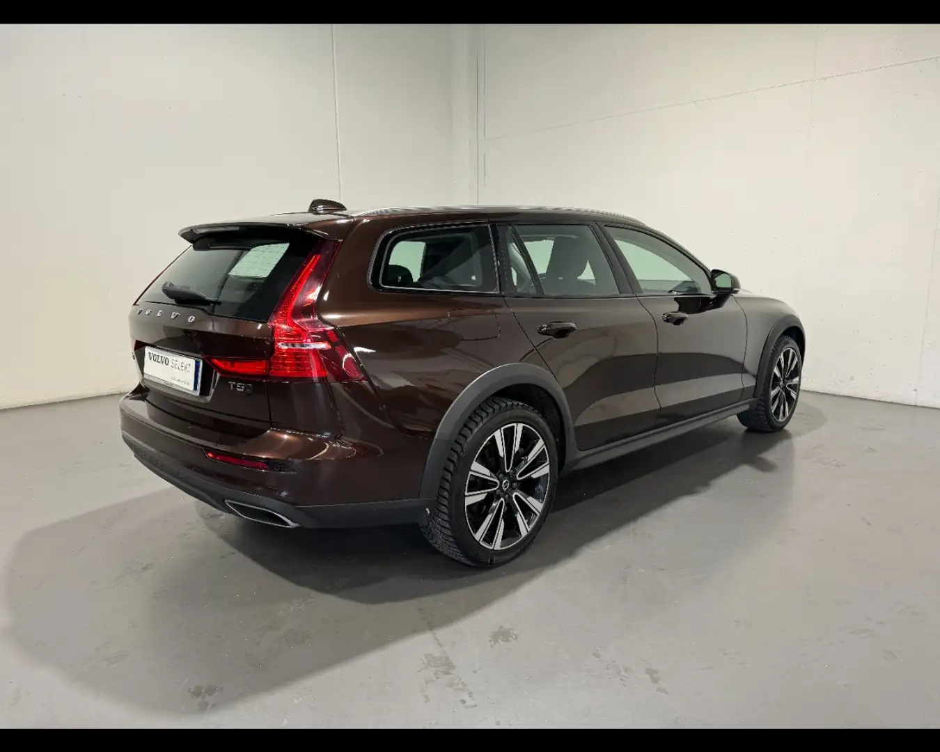 Volvo V60 CROSS COUNTRY T5 GEARTRONIC AWD PRO Brązowy - 2