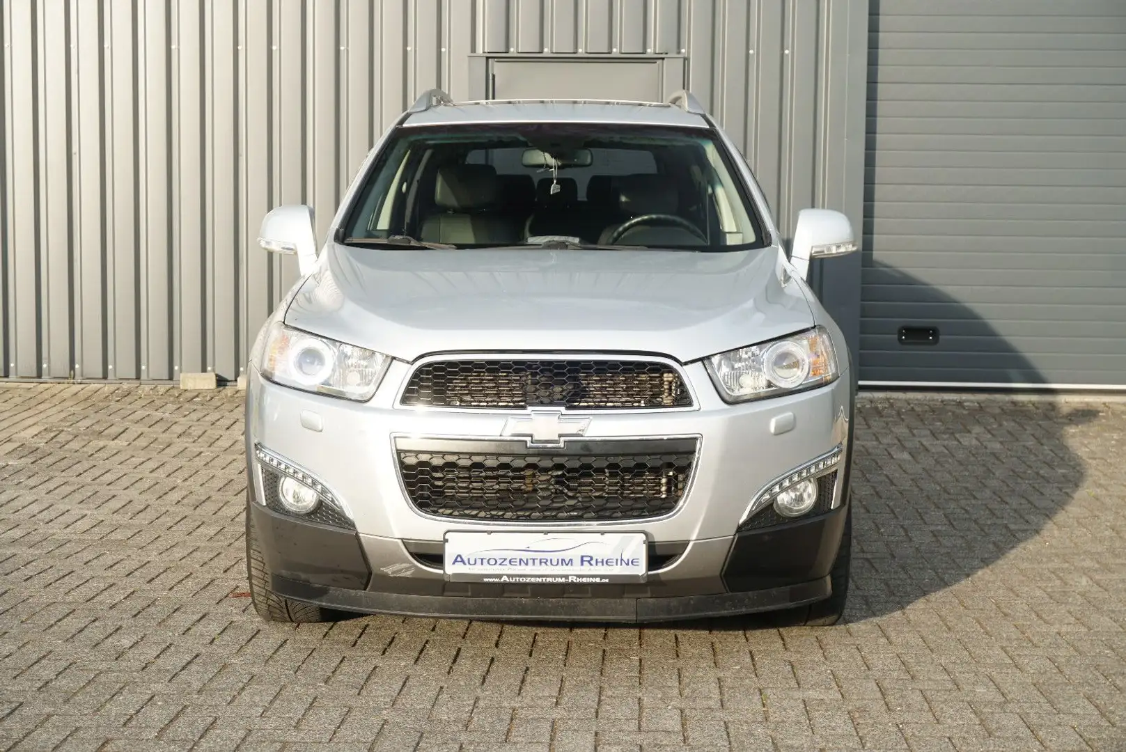 Chevrolet Captiva 2.2 D LTZ 4WD 7-Sitze SHZ PDC TÜV NEU Argento - 2