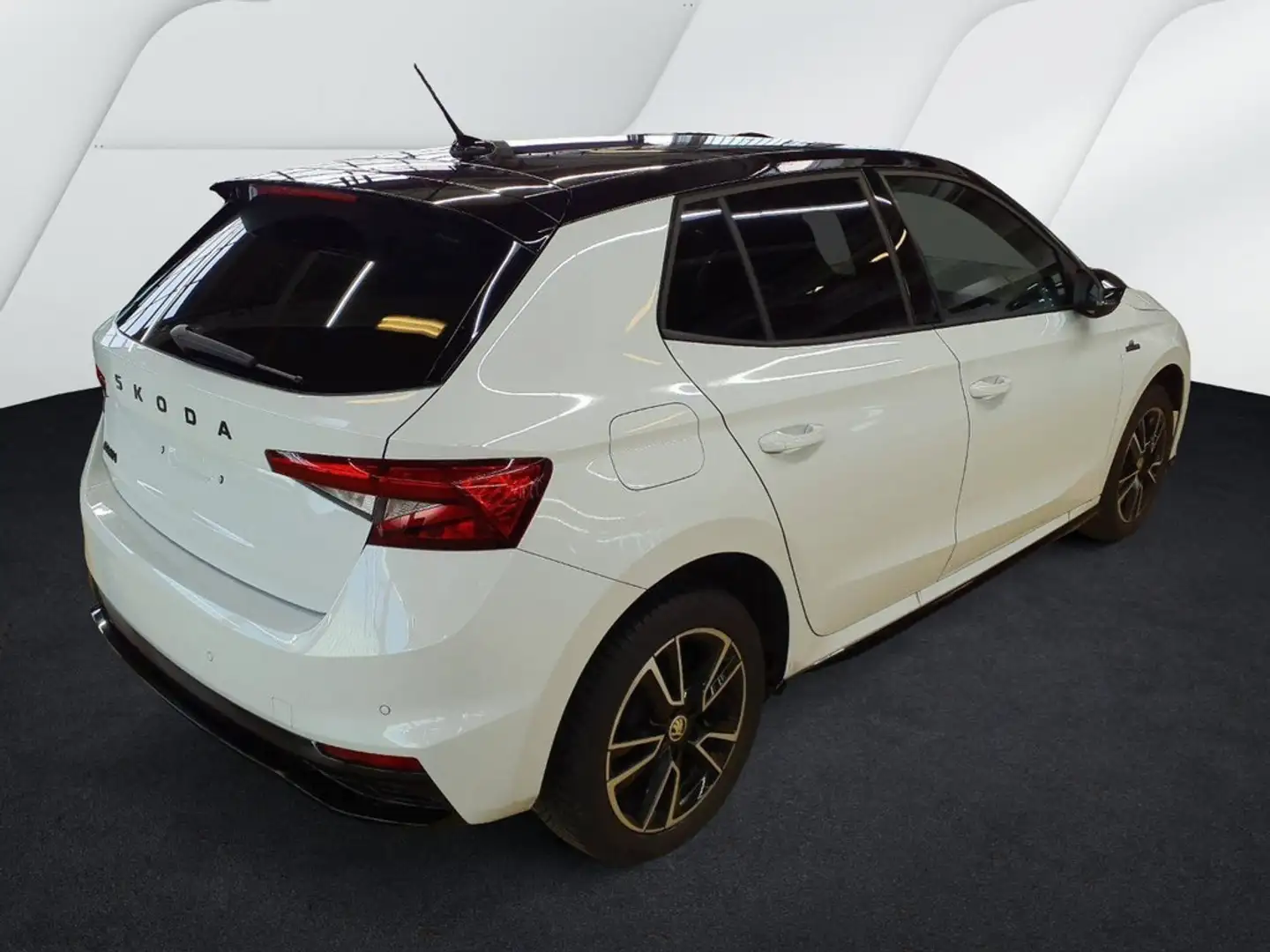 Skoda Fabia 1.0 TSI Monte Carlo Navi,ACC,SHZ,dig.Co Weiß - 2