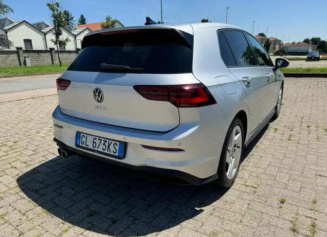 Volkswagen Golf view 5