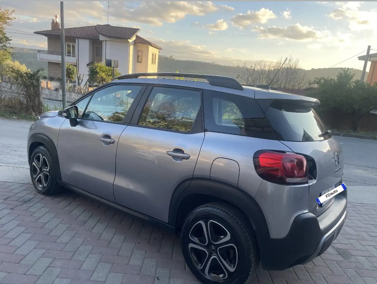 Citroen C3 Aircross 1.5 bluehdi Shine Pack s&s 110cv Grigio - 1