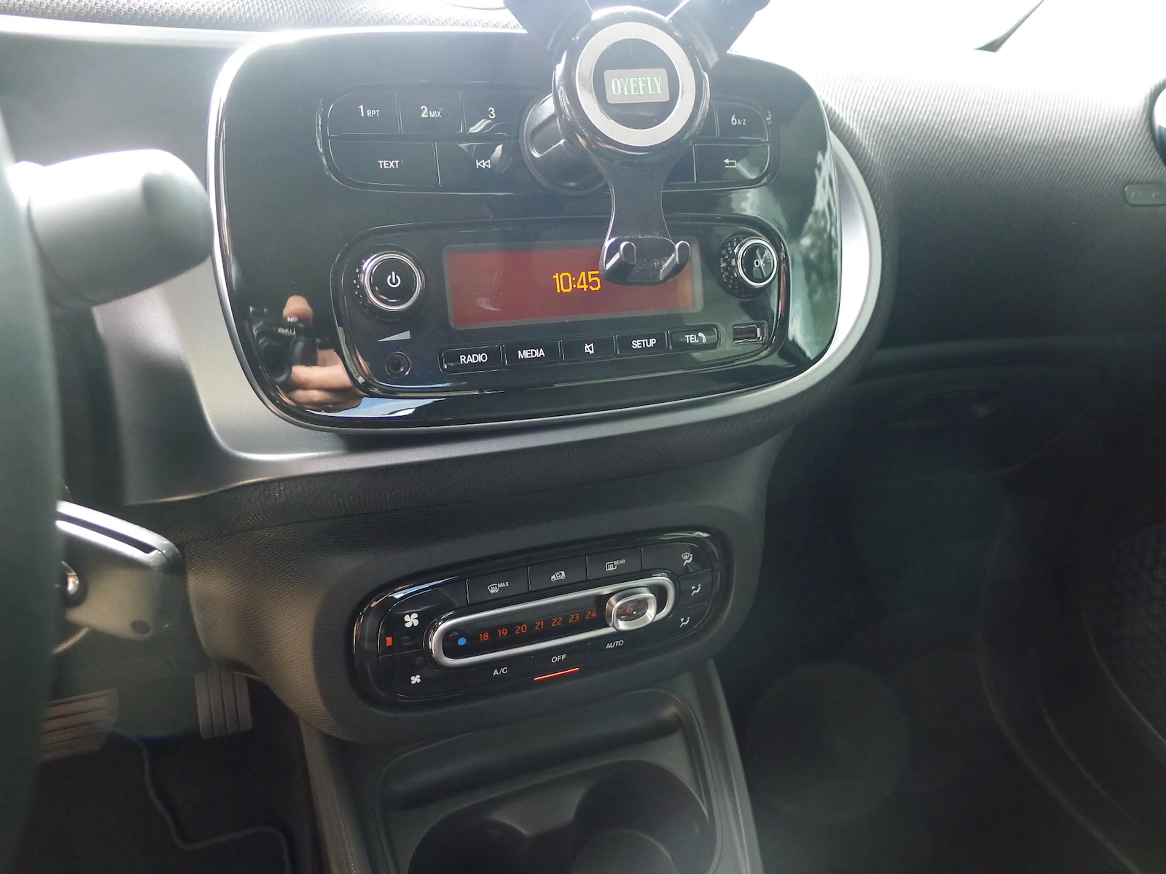 smart forTwo Cabrio 90 PS Automatik 28.000 km — photo 10