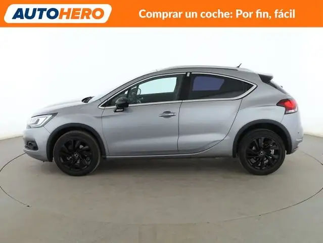 DS Automobiles DS 4 view 3