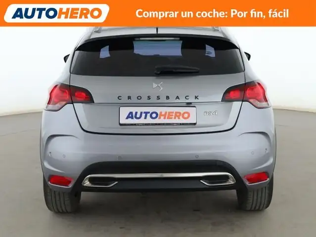 DS Automobiles DS 4 view 5