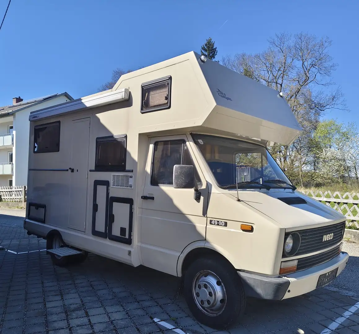 Iveco Daily 49-10 Beige - 1