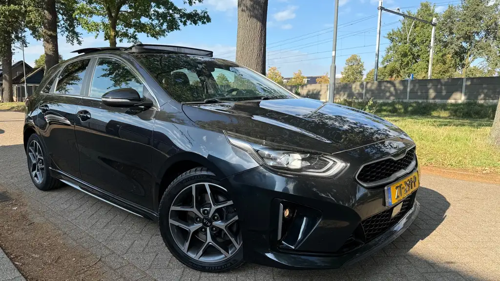 KIA Ceed / cee'd 2019 из Европы — купить под ключ