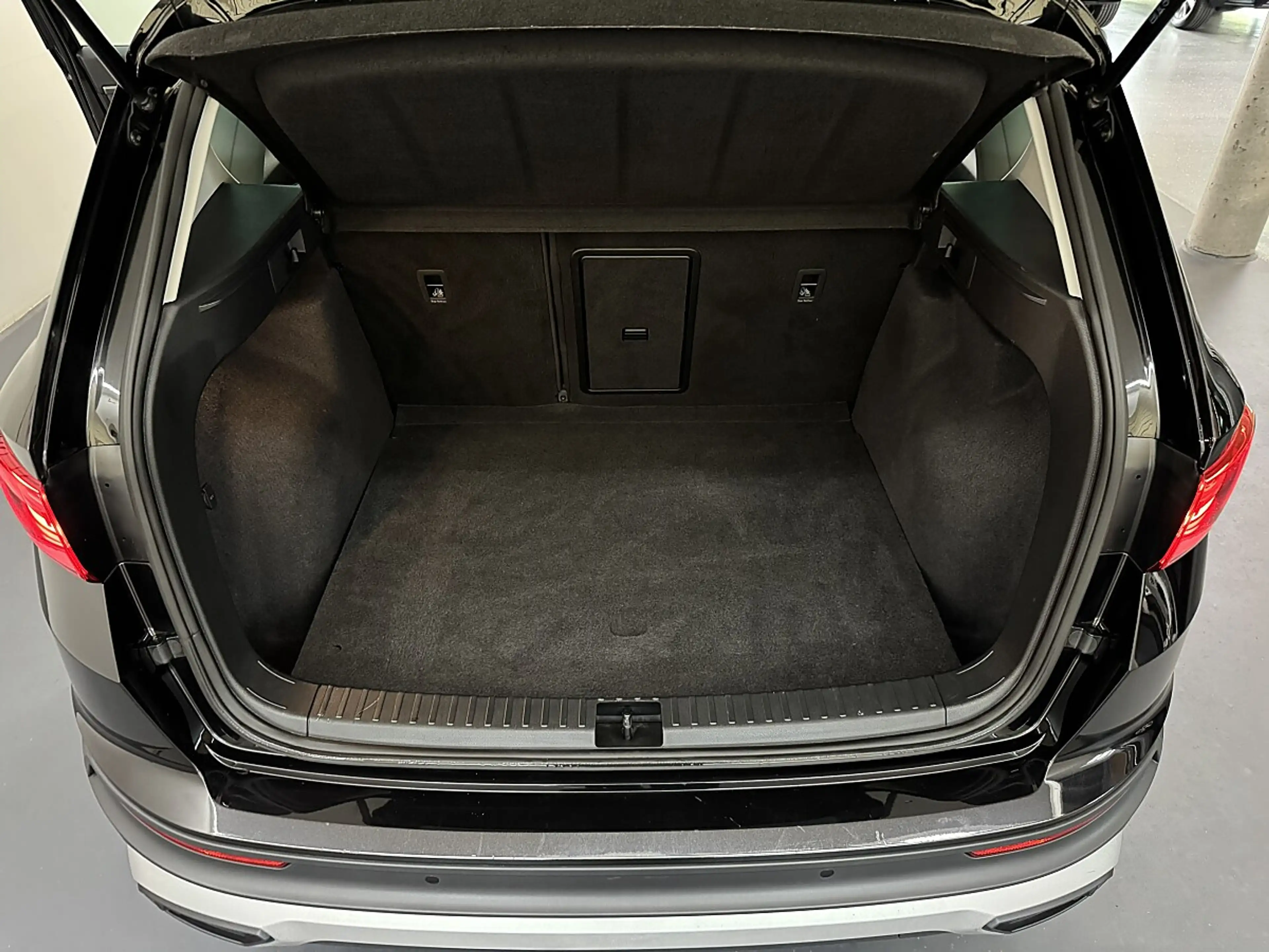 SEAT Ateca 2,0TDI DSG Style 4Drive *Standheizung*LED*NAVI*... — photo 14
