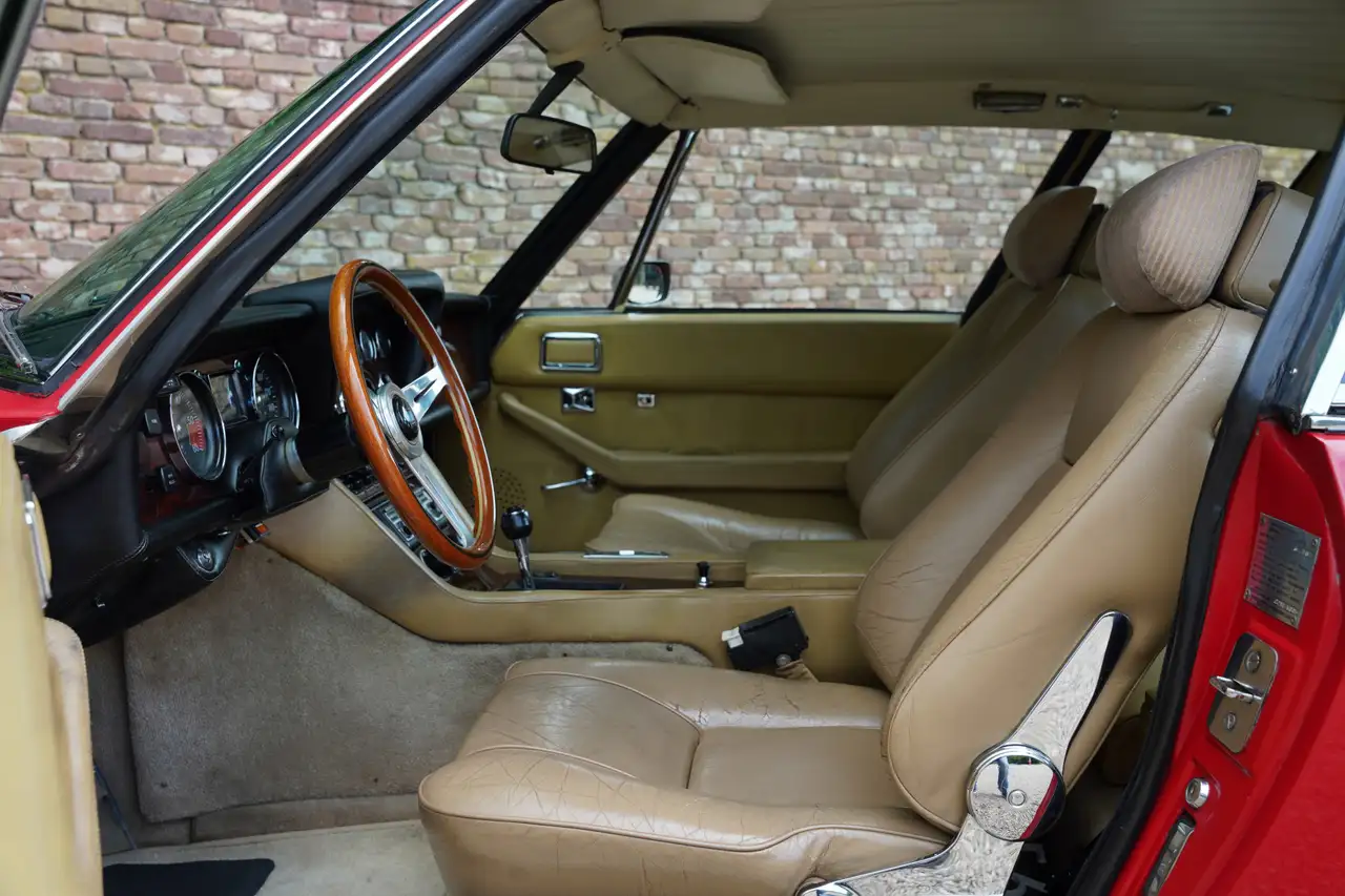 Jensen Interceptor III Refurbished condition while retaining original, foto 3