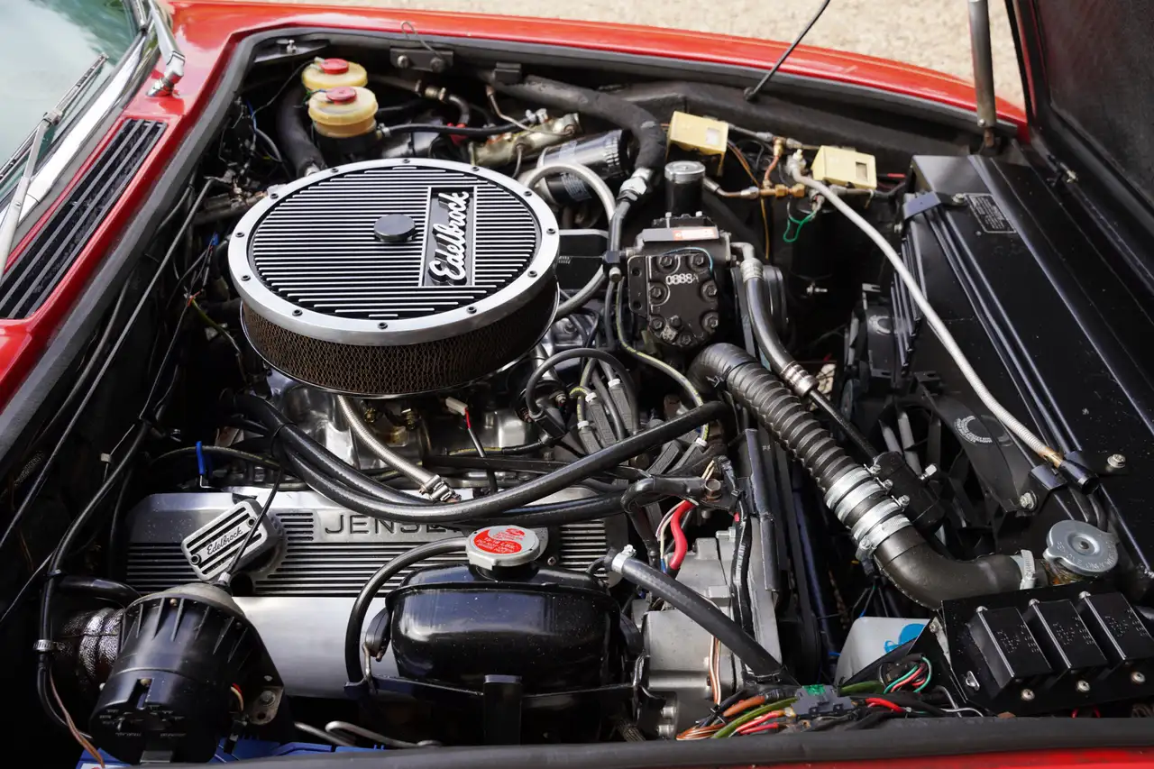 Jensen Interceptor III Refurbished condition while retaining original, foto 10