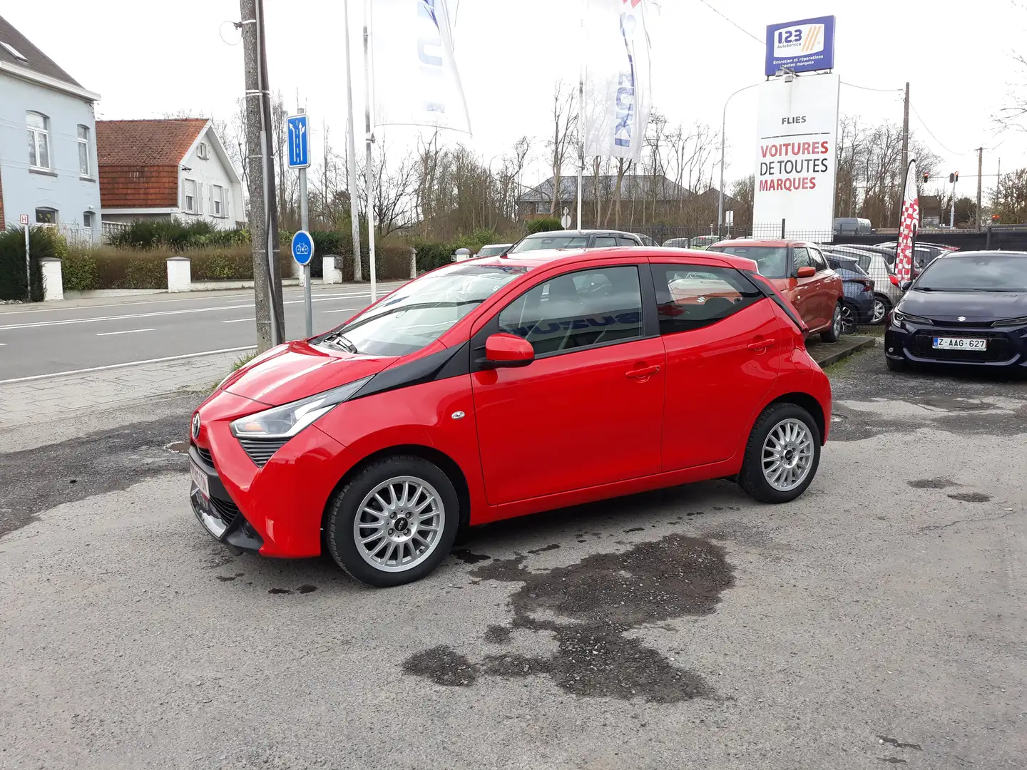 Toyota Aygo 1.0i VVT-i x Rouge - 1
