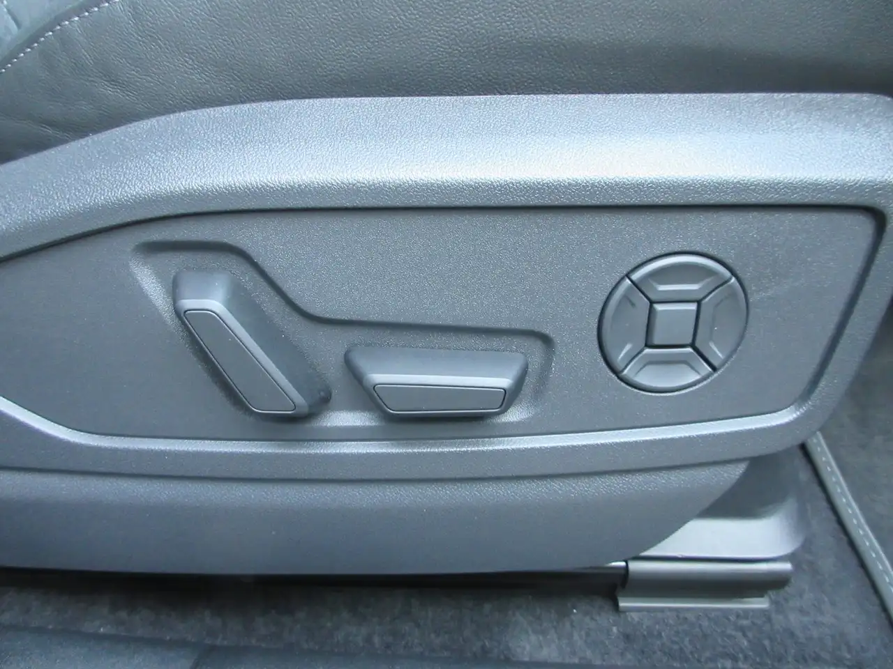 Audi Q5 2026 — фото 10